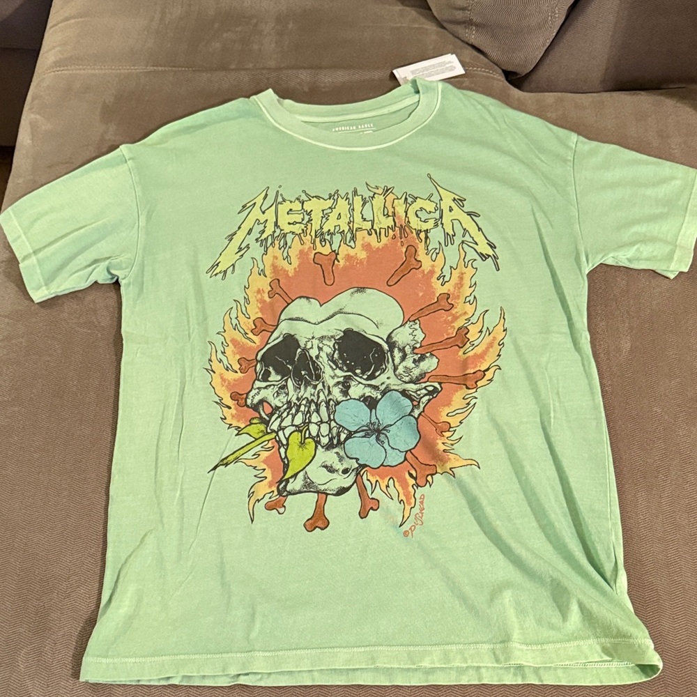 American Eagle - Metallic Mint Graphic Tee - NWT!! 🔥